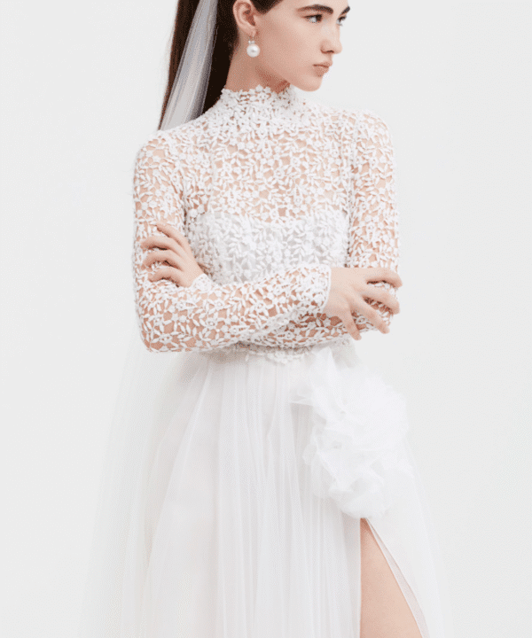 Collezione Angela Pascale Abito da sposa con corpetto in pizzo macrame ricamato